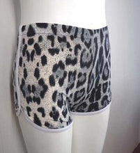 Load image into Gallery viewer, Solid Colors Breathable Elastic Waist Short